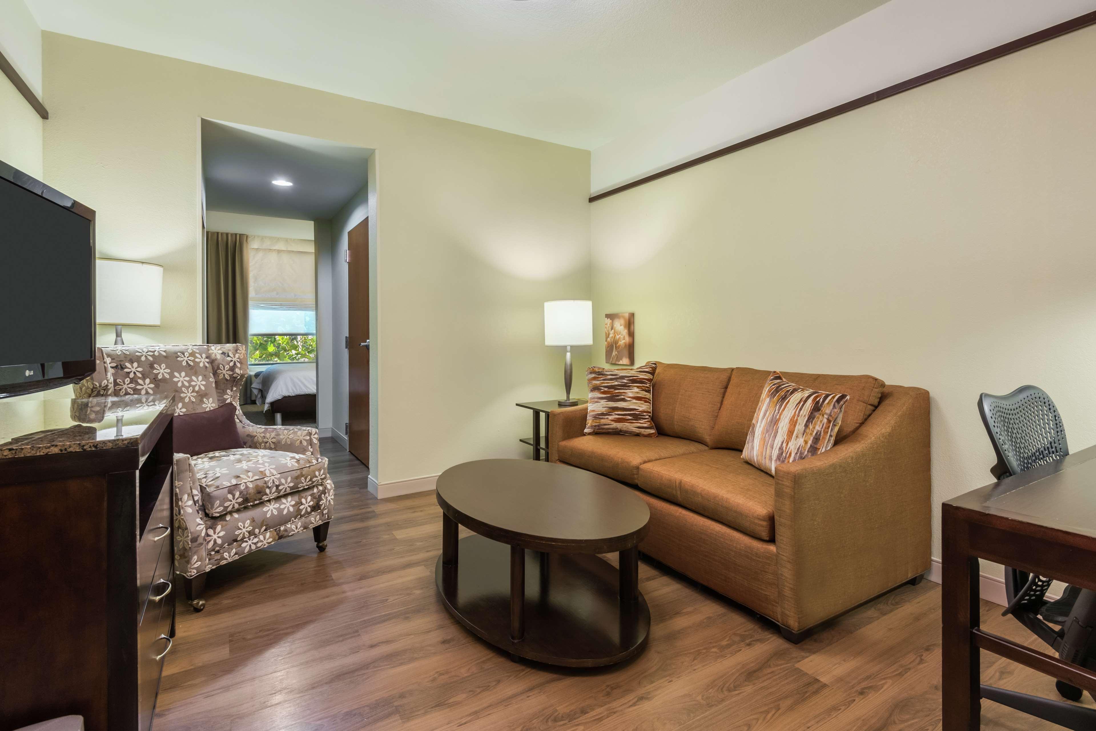 Hilton Garden Inn West Palm Beach Airport Екстер'єр фото