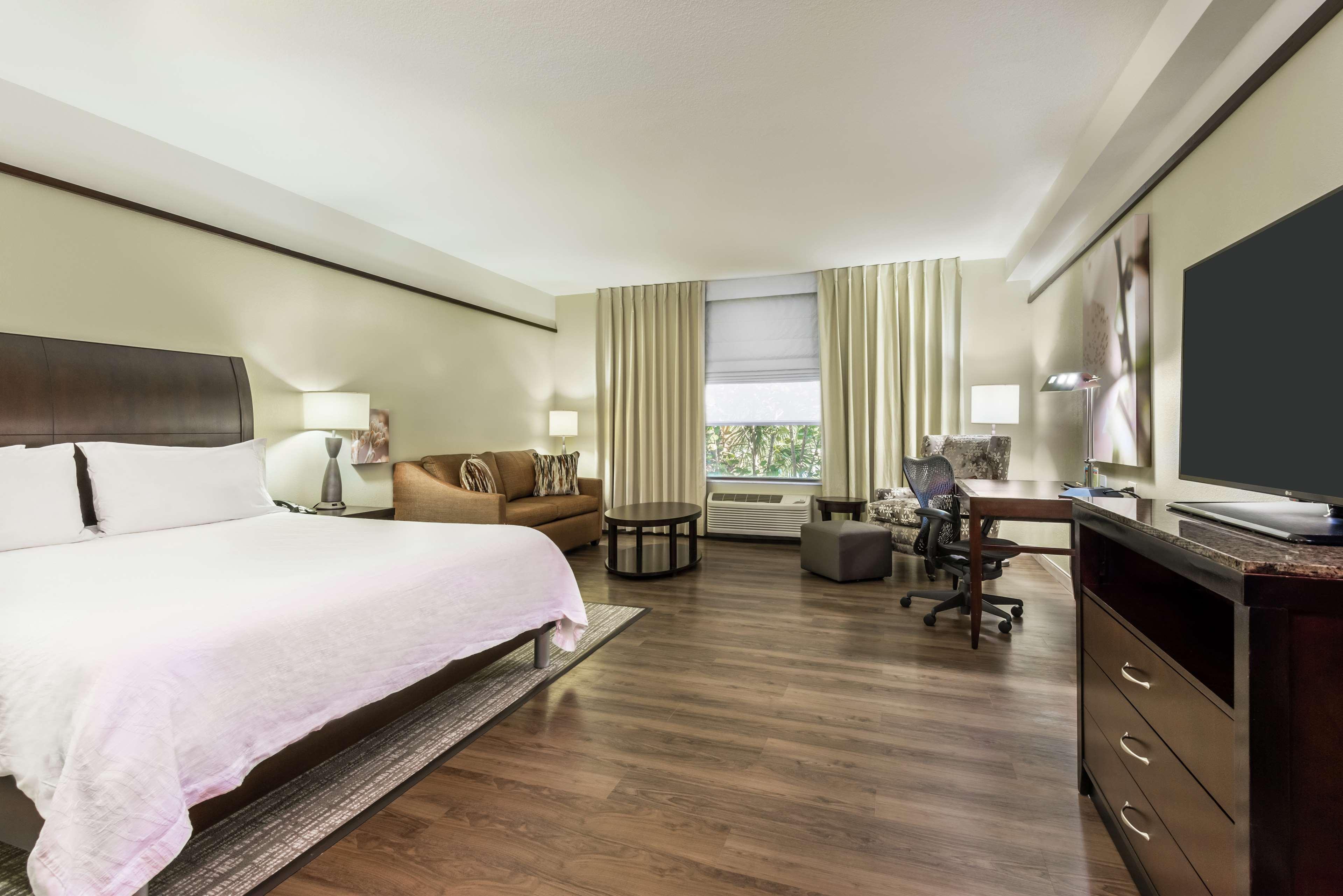 Hilton Garden Inn West Palm Beach Airport Екстер'єр фото