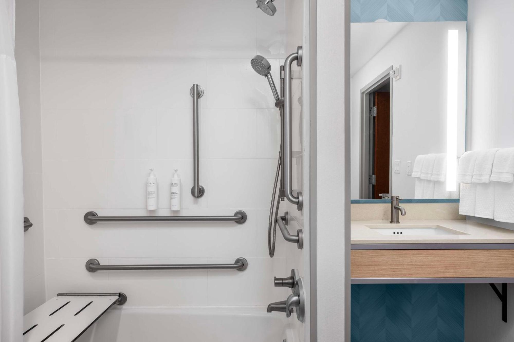Hilton Garden Inn West Palm Beach Airport Екстер'єр фото
